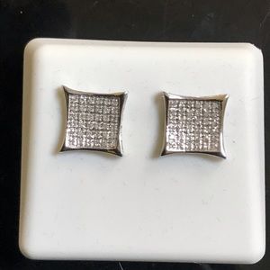 1/14 ctw Diamond Earrings